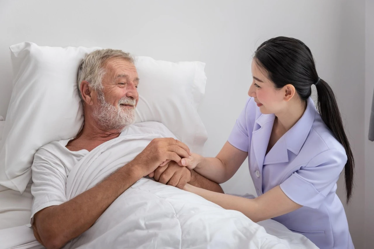 Home nursing care after hospital discharge in Patna